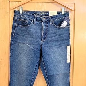 NWT Universal Thread skinny Jeans 10
